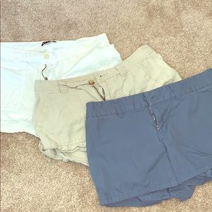 Lot of 2 Gap Shorts - Size 4 - Aubrey